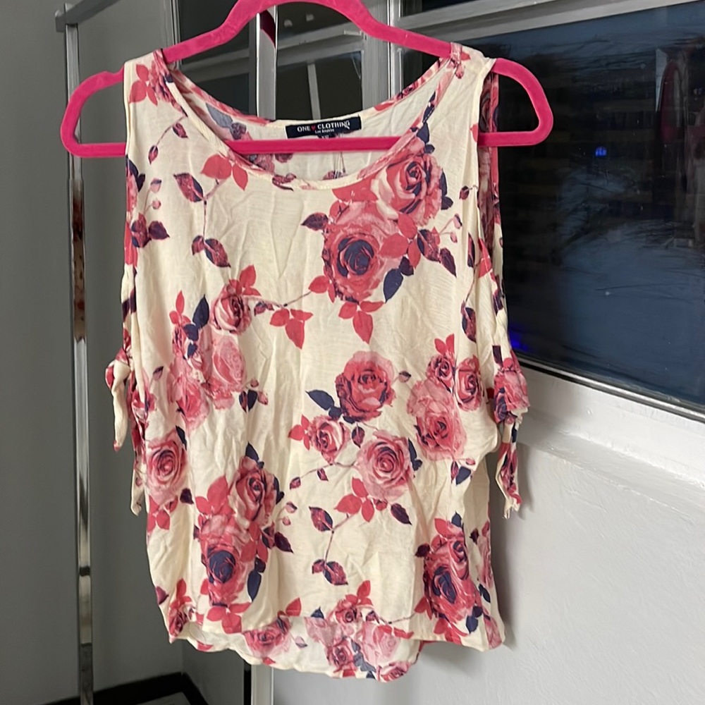 One Clothing super soft Roses Cold Shoulder Crop Top